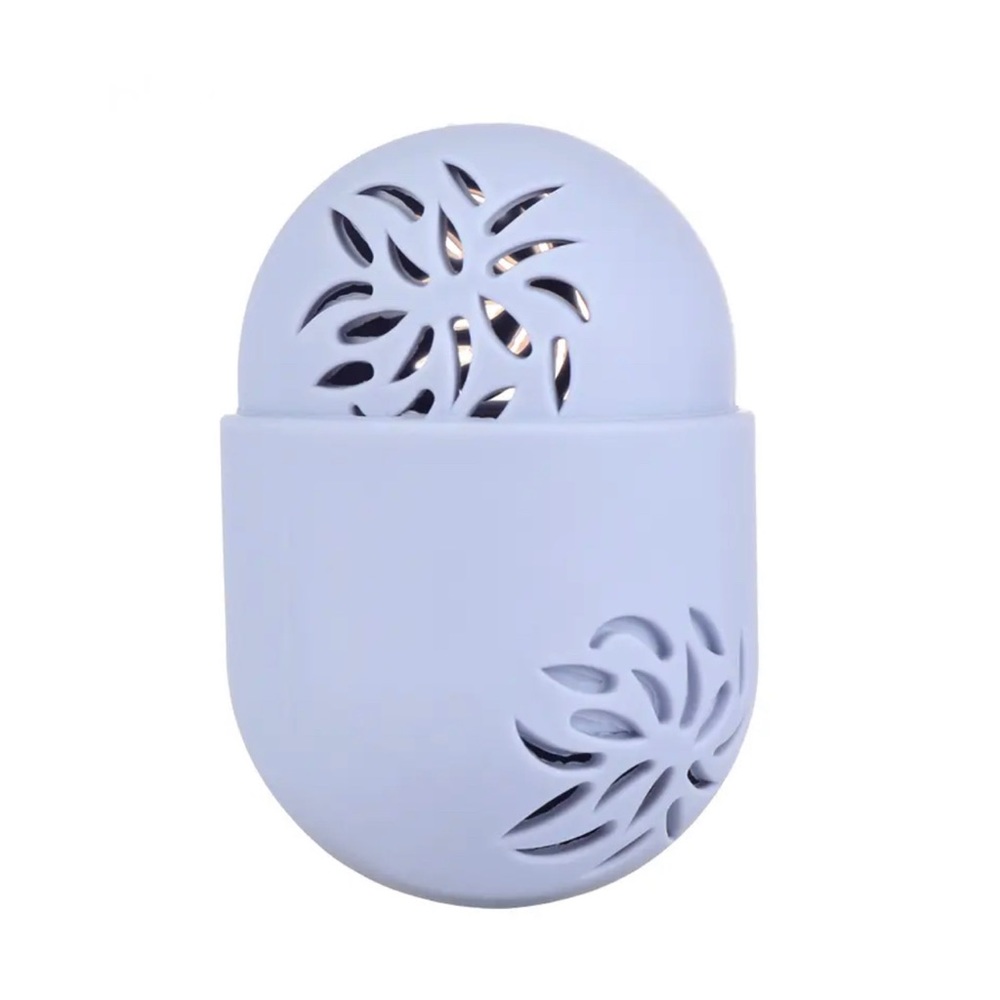 Makeup sponge holder
